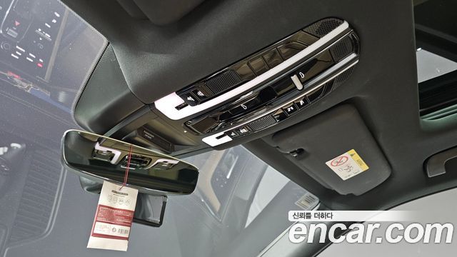 Porsche Cayenne 2021 — photo 20