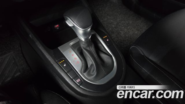 Kia K3 2022 — photo 9