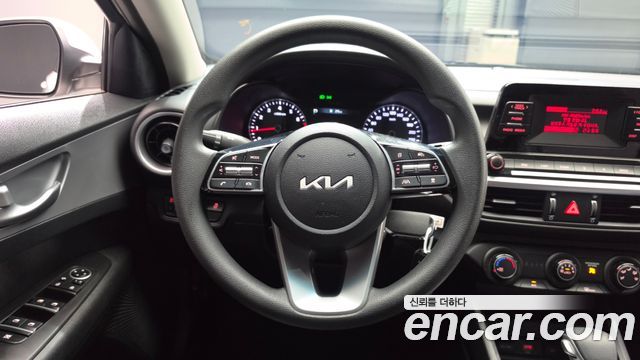 Kia K3 2022 — photo 13