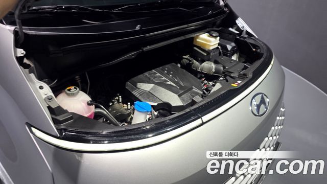 Hyundai Staria 2024 — photo 6