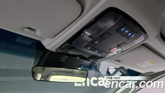 Hyundai Staria 2024 — photo 24