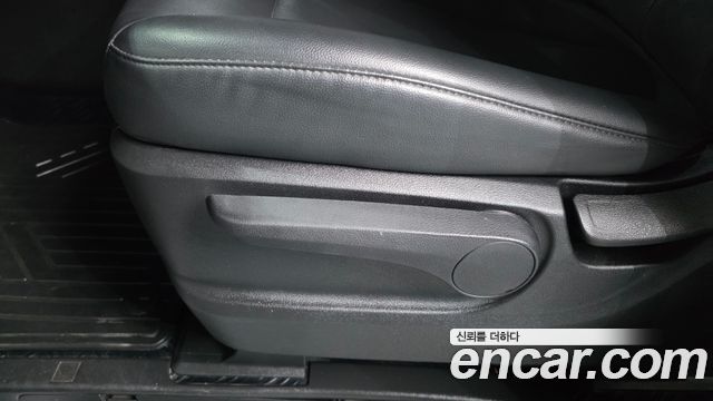 Hyundai Staria 2024 — photo 25