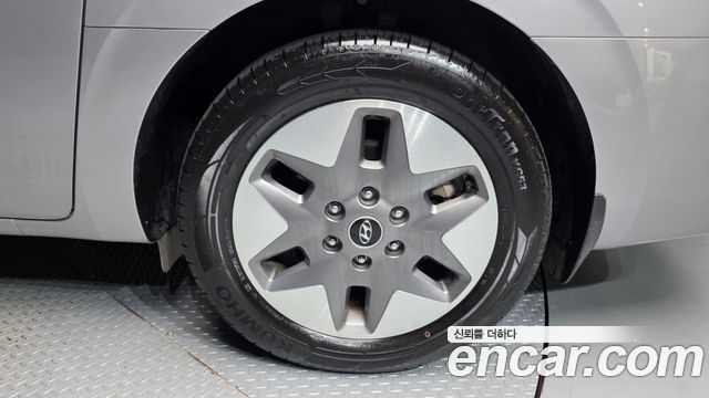 Hyundai Staria 2024 — photo 7