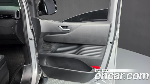 Hyundai Staria 2024 — photo 15