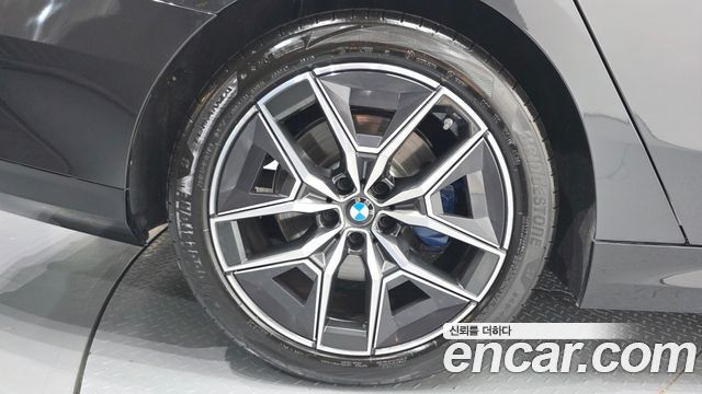 BMW 5-Series 2025 — photo 5