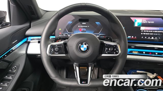 BMW 5-Series 2025 — photo 19