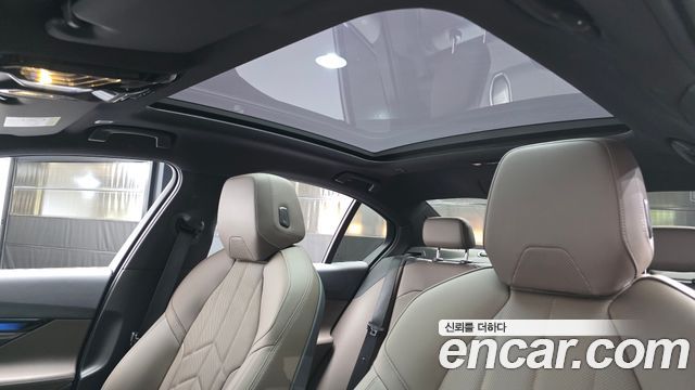 BMW 5-Series 2025 — photo 25