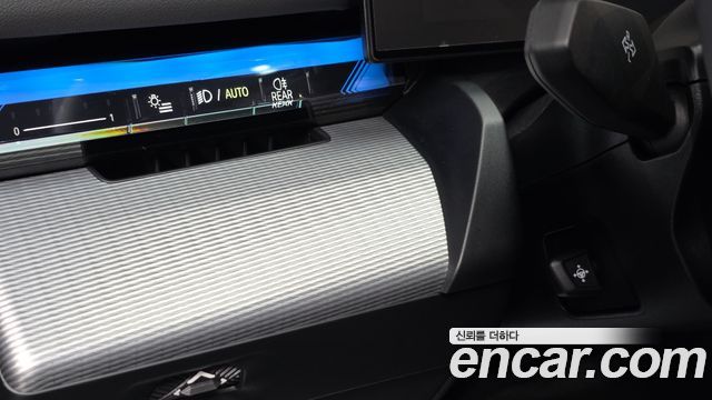BMW 5-Series 2025 — photo 29