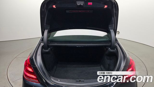 Mercedes-Benz S-Class 2018 — photo 20