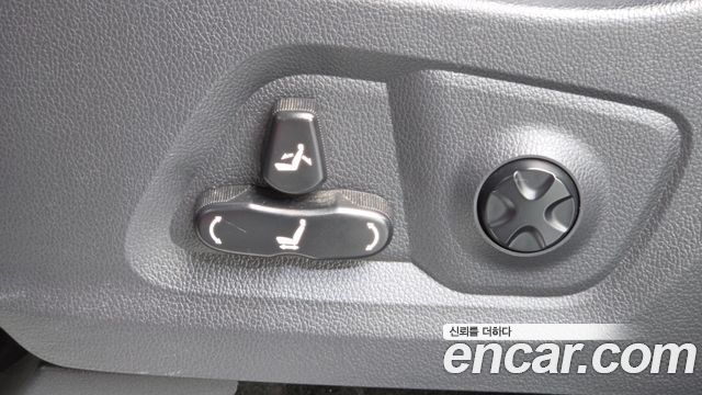 KG Mobility Rexton 2019 — photo 23