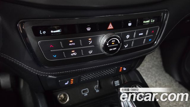 KG Mobility Rexton 2019 — photo 31