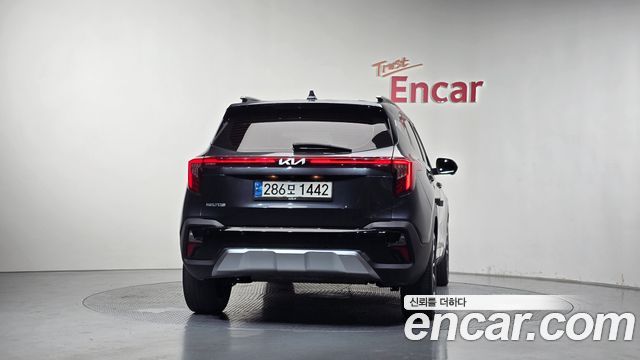 Kia Seltos 2023 — photo 4