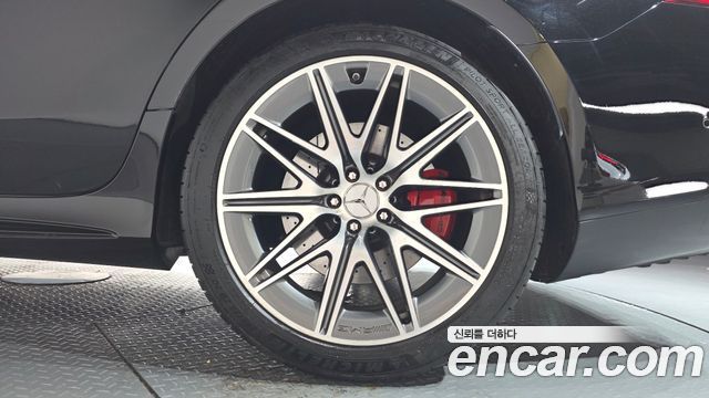 Mercedes-Benz AMG GT 2023 — photo 7