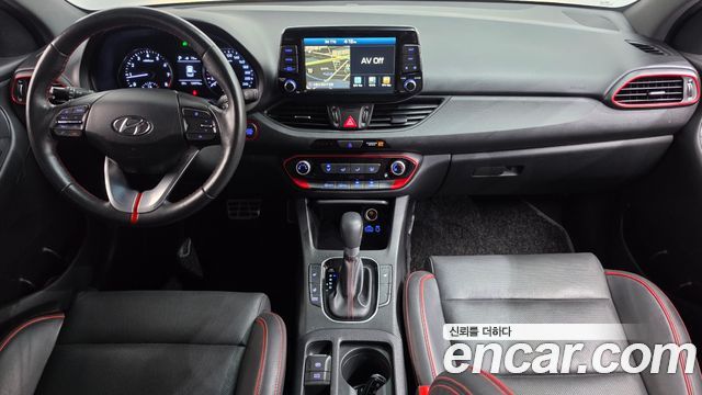 Hyundai i30 2017 — photo 10