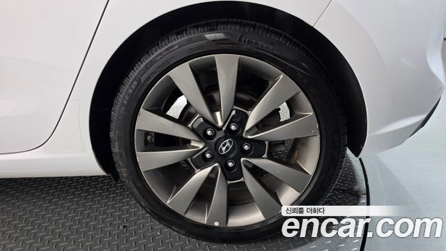 Hyundai i30 2017 — photo 7