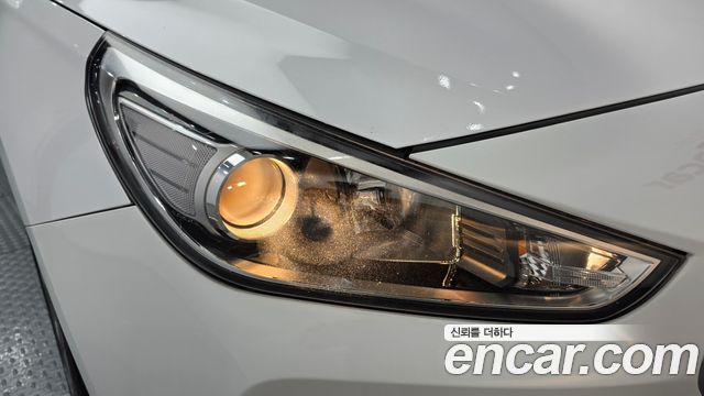 Hyundai i30 2017 — photo 8