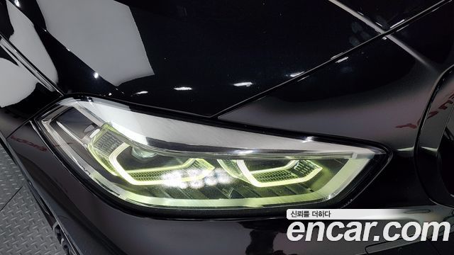 BMW 1-Series 2022 — photo 8