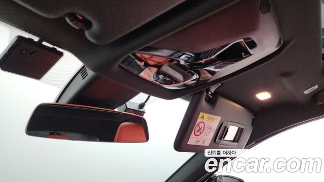 BMW 1-Series 2022 — photo 28