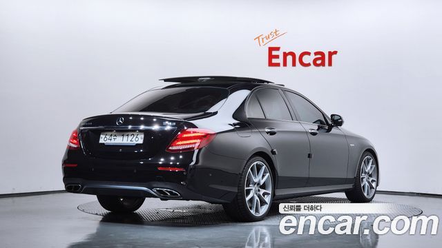 Mercedes-Benz E-Class 2018 — photo 2