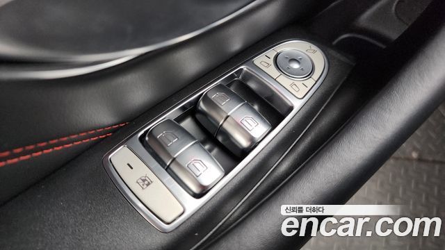 Mercedes-Benz E-Class 2018 — photo 27
