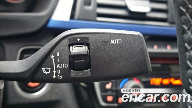 BMW 3-Series 2017 — photo 23