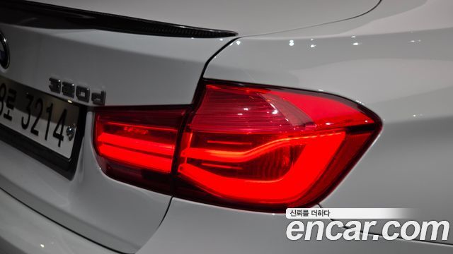 BMW 3-Series 2017 — photo 9