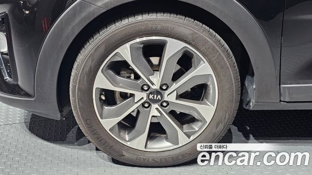 Kia Stonic 2018 — photo 5