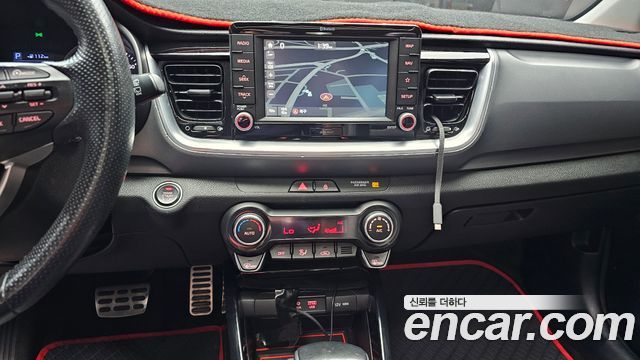 Kia Stonic 2018 — photo 20