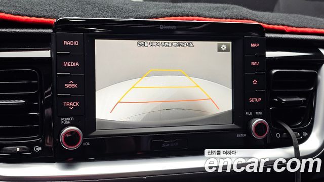 Kia Stonic 2018 — photo 21
