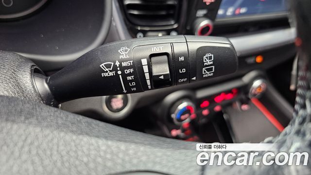 Kia Stonic 2018 — photo 25