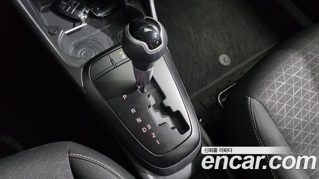 Kia morning 2023 — photo 12