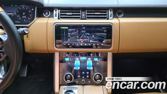 Land Rover Range Rover 2020 — photo 19