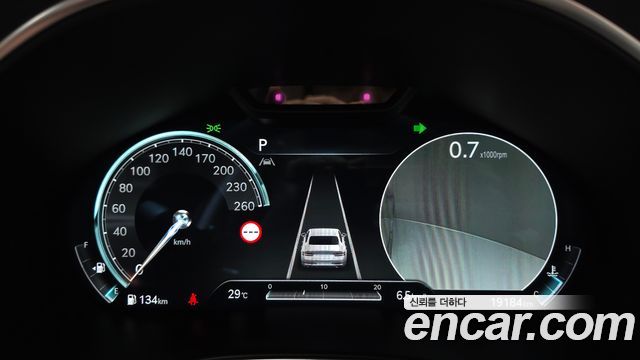Genesis G80 2022 — photo 11