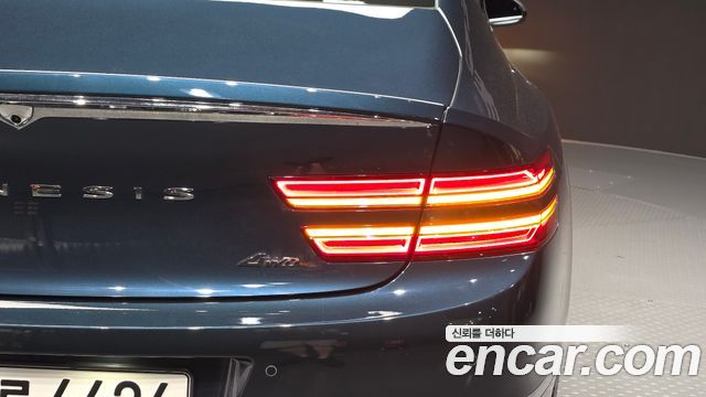 Genesis G80 2022 — photo 9