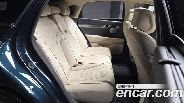 Genesis G80 2022 — photo 16