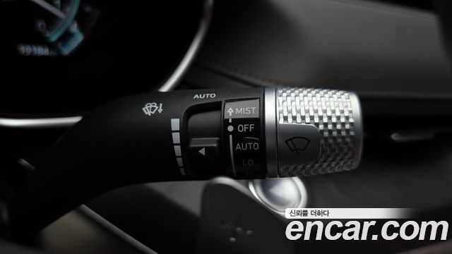 Genesis G80 2022 — photo 31