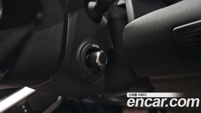 Land Rover Defender 2022 — photo 25