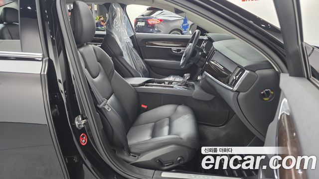 Volvo S90 2017 — photo 11