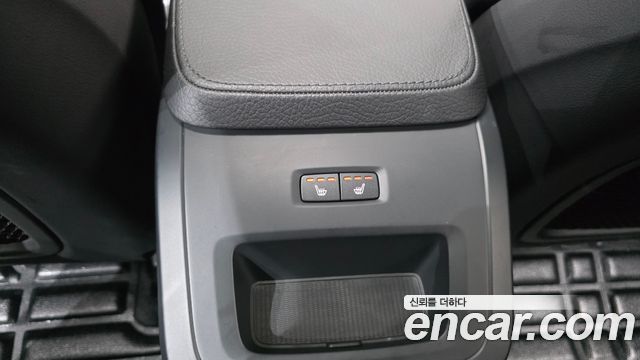 Volvo S90 2017 — photo 18