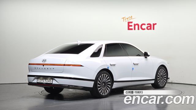 Hyundai Grandeur 2023 — photo 2