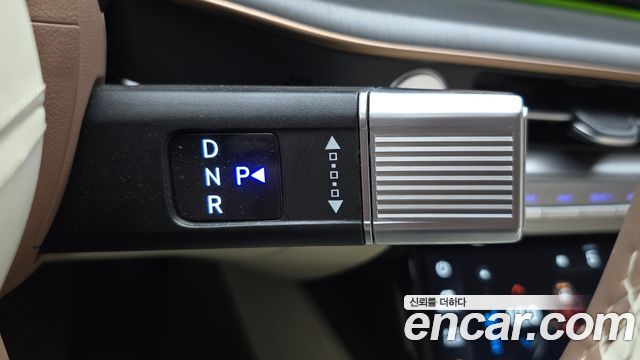 Hyundai Grandeur 2023 — photo 9
