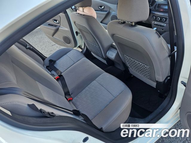 Renault Korea SM3 2011 — photo 11
