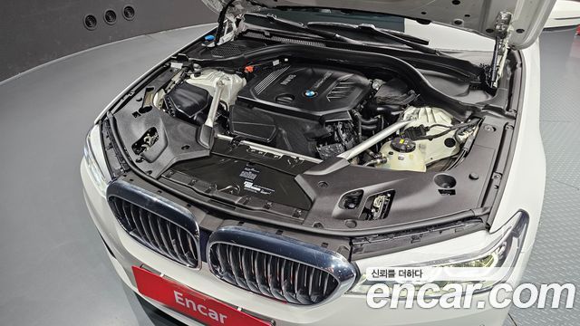 BMW 5-Series 2018 — photo 6