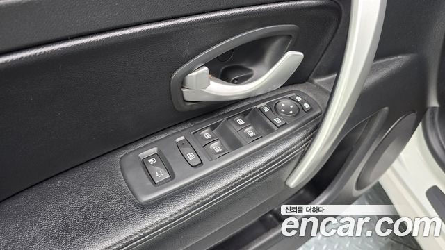Renault Korea SM5  2014 — photo 17