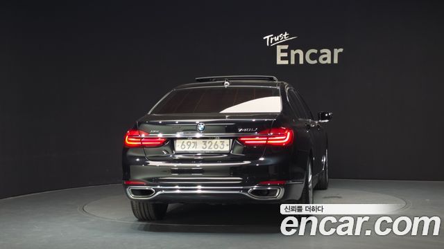 BMW 7-Series 2016 — photo 4
