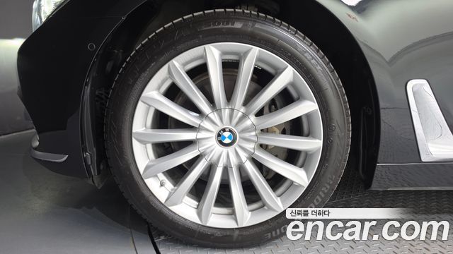BMW 7-Series 2016 — photo 5