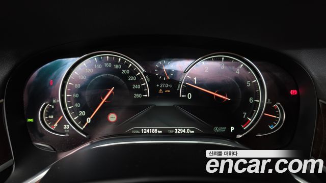 BMW 7-Series 2016 — photo 8