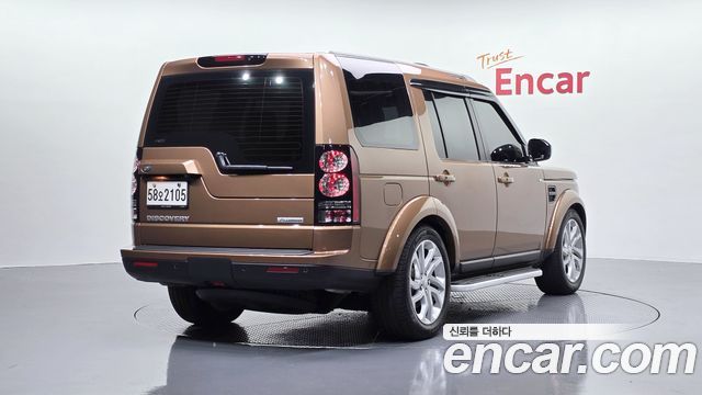 Land Rover Discovery 2016 — photo 2