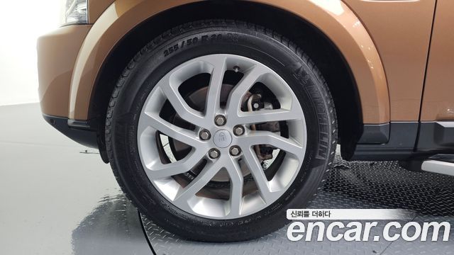 Land Rover Discovery 2016 — photo 5