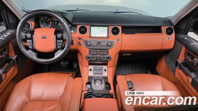 Land Rover Discovery 2016 — photo 10